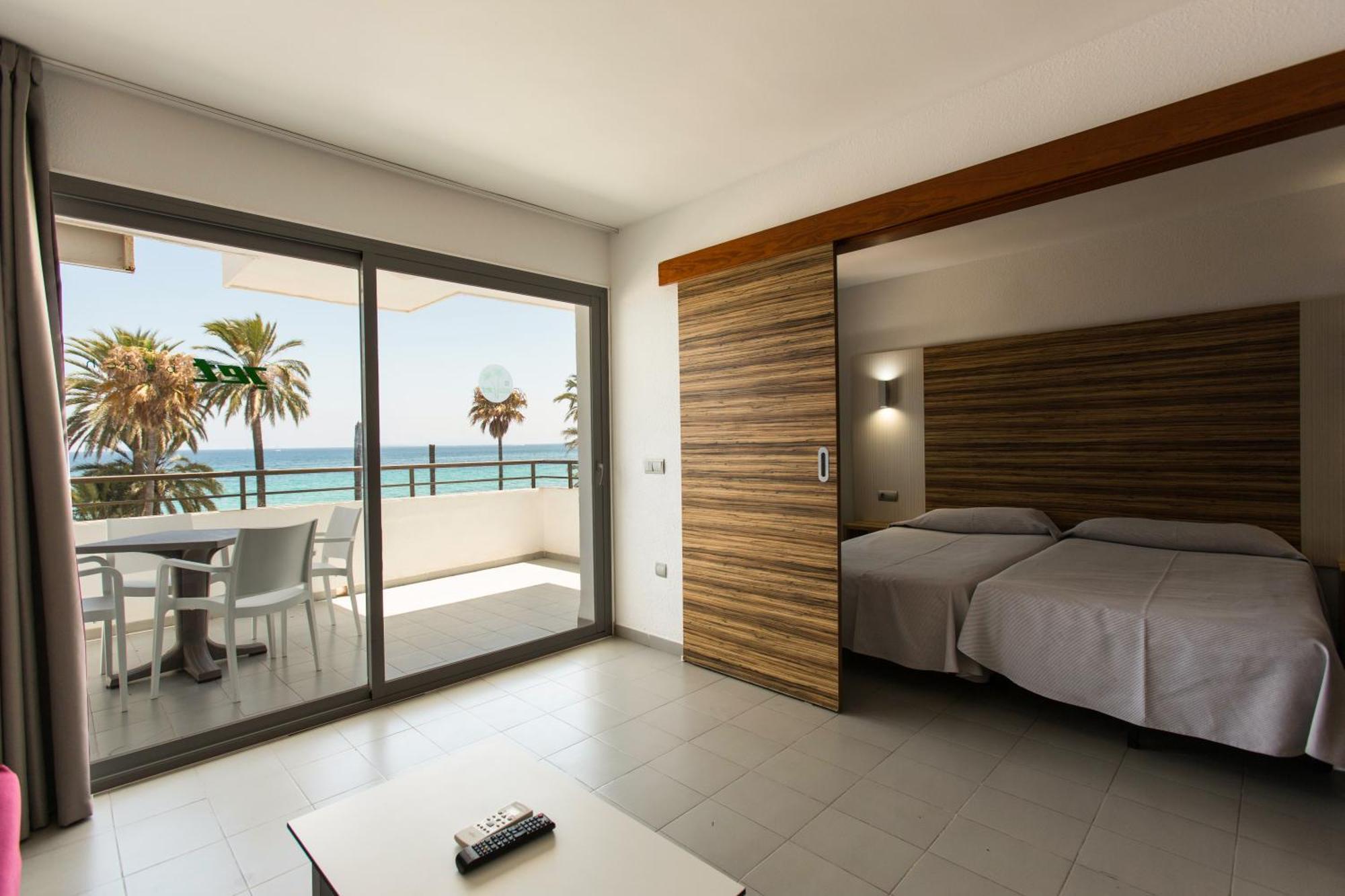 Apartamentos Jet - Adults Only Playa d'en Bossa Exteriör bild