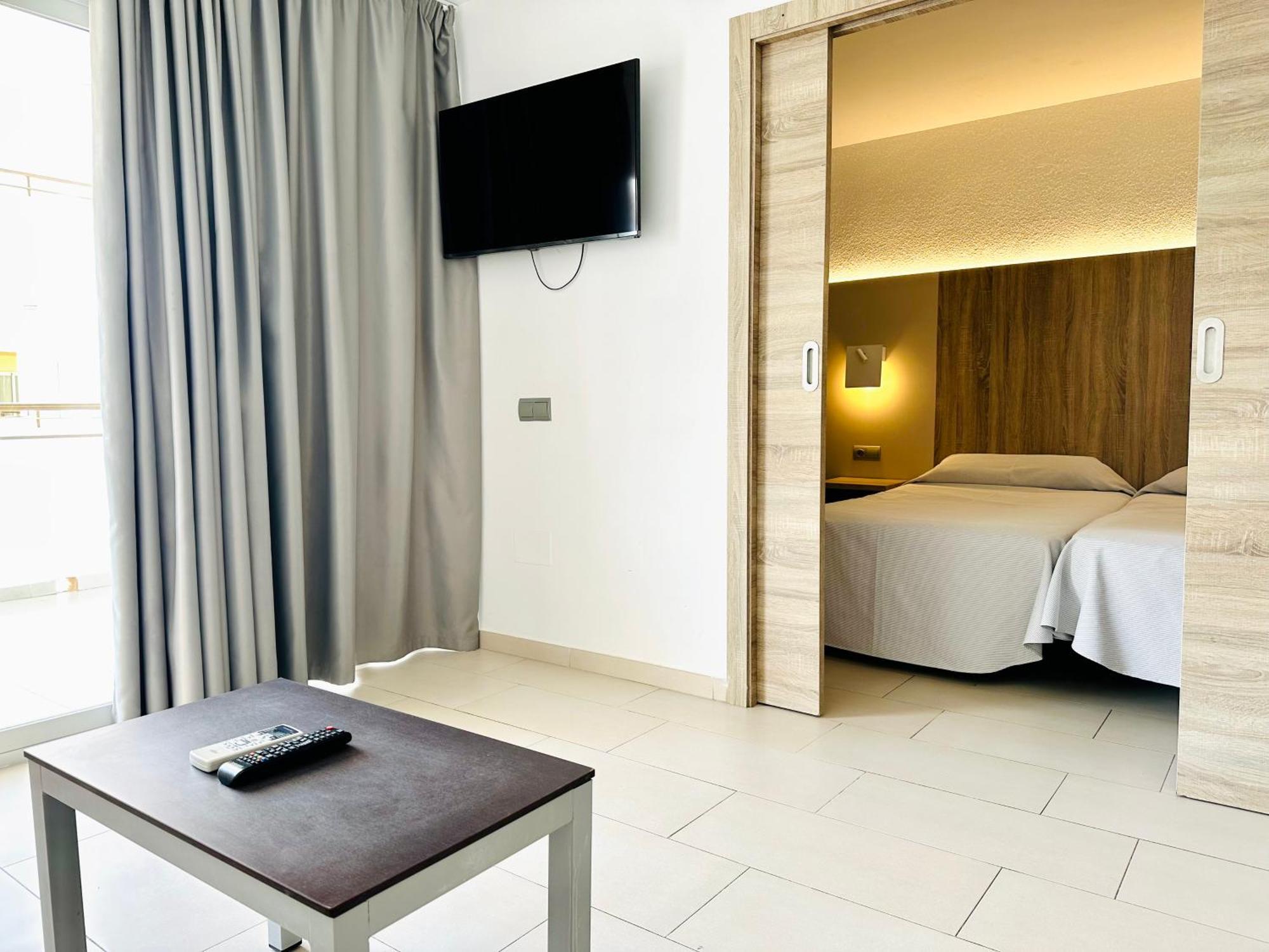 Apartamentos Jet - Adults Only Playa d'en Bossa Exteriör bild