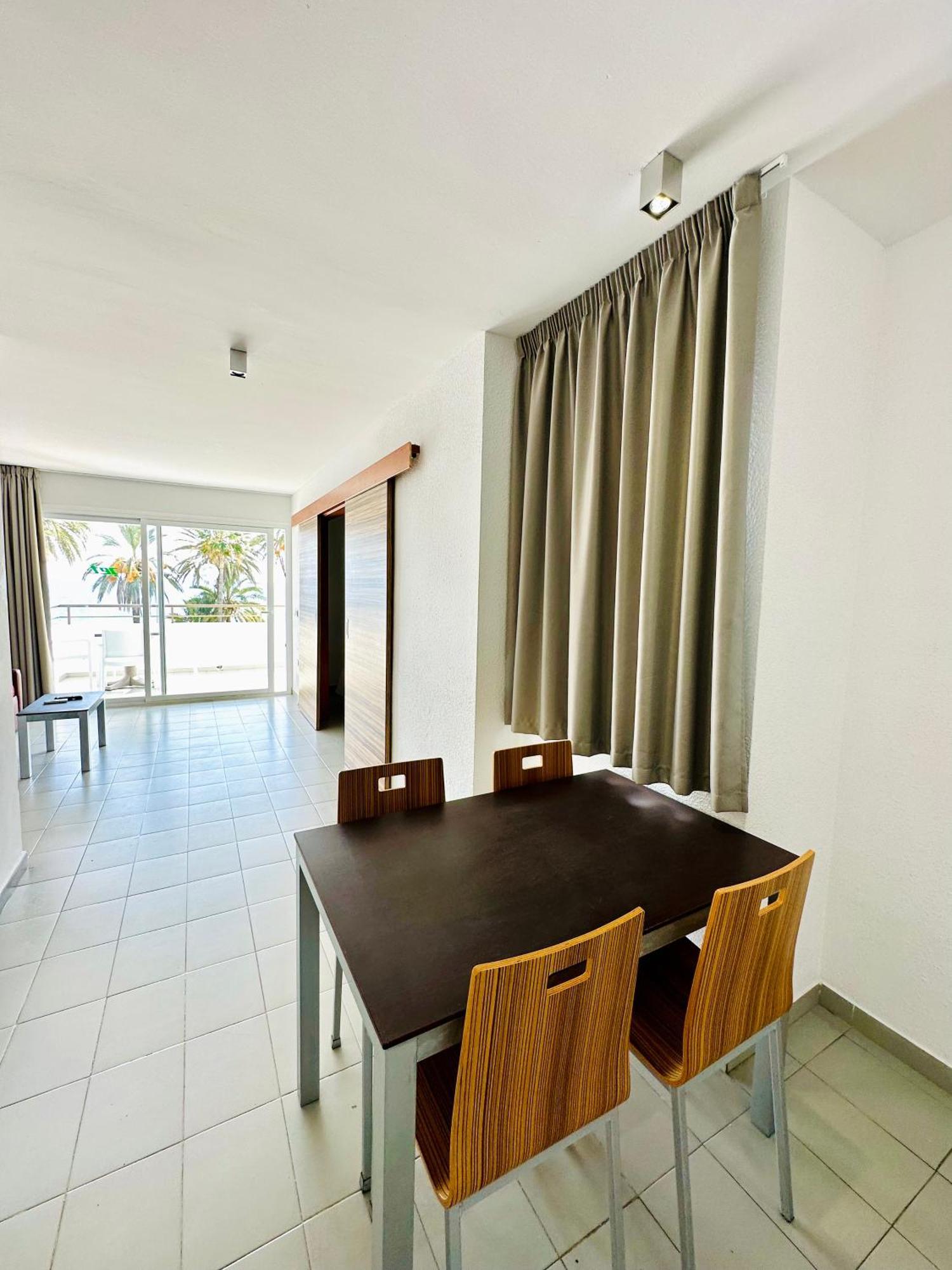 Apartamentos Jet - Adults Only Playa d'en Bossa Exteriör bild